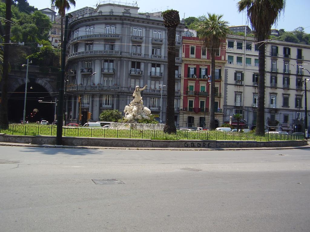 Casa Sannazzaro Napoli